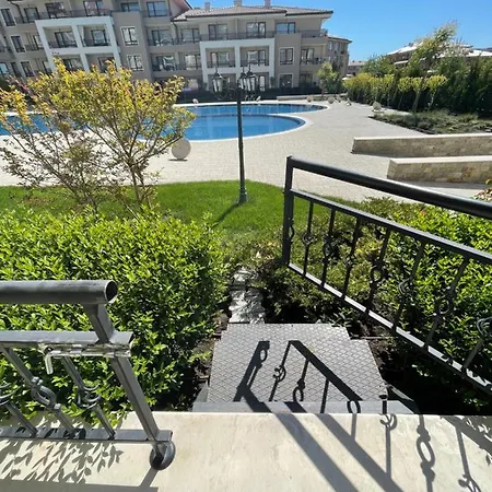 Studio アパート *